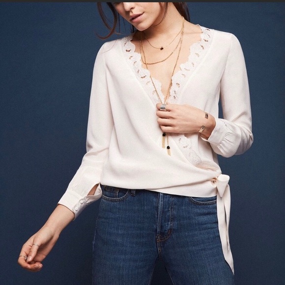 ❌ SOLD❌ Sezane Élina 100% silk tie blouse - Picture 3 of 9